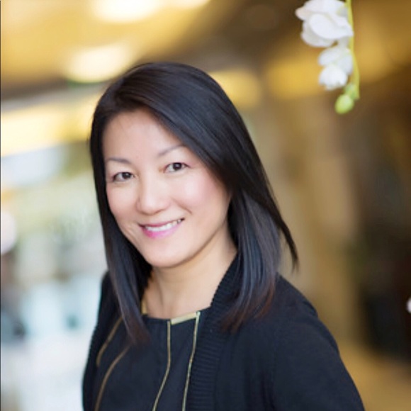 Meet your Posher, Debbie - Picture 8 of 8